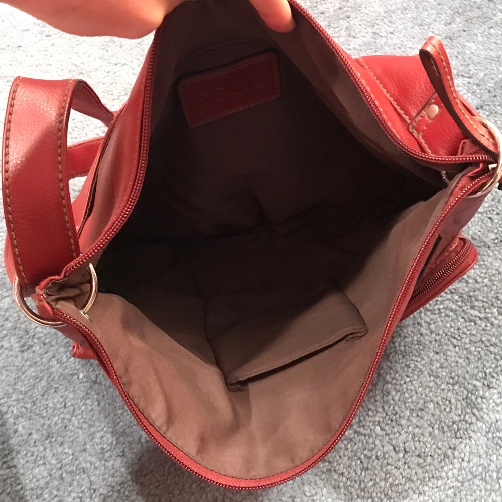 Relic red Purse - Picture 2 of 2